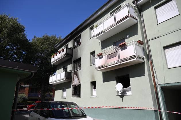 September 25, 2026, Lucca, Lucca, Italy: A building caught fire overnight, killing two people in San Vito a Lucca. The building is uninhabitable, with 16 people evacuated. Lucca, September 25, 2026 Lucca Italy  - ZUMAa289 20260925_zia_a289_093 Copyright: xStefanoxDallexLuchex xAgfx