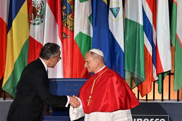IPA88958173 - France, Paris, Vatican, September 25, 2026 Pope Leo XIV visits UNESCO Headquarters during his apostolic journey to France. Photo by Alessia Giuliani Catholipressphoto  Copyright: xx xAlessiaxGiuliani Catholipressphotox IPA88958173