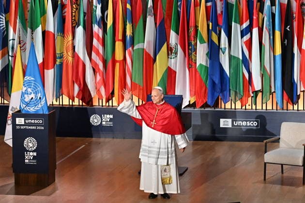 IPA88958182 - France, Paris, Vatican, September 25, 2026 Pope Leo XIV visits UNESCO Headquarters during his apostolic journey to France. Photo by Alessia Giuliani Catholipressphoto  Copyright: xx xAlessiaxGiuliani Catholipressphotox IPA88958182