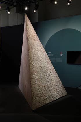 Marmomac 2026 Marmomac 2026 in Verona, Italy - 25 Sep. Details of marble seen during Marmomac 2026 at Veronafiere. The international trade fair brings together companies, professionals and industry operators, showcasing natural stone materials, technologies and new applications during the Marmomac 2026 at Veronafiere. Verona Italy Copyright: xEmanuelexPennacchiox xSOPAxImagesx EPR14083