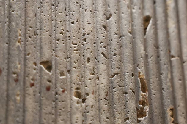 September 25, 2026, Verona, Italy: Details of marble seen during Marmomac 2026 at Veronafiere. The international trade fair brings together companies, professionals and industry operators, showcasing natural stone materials, technologies and new applications during the Marmomac 2026 at Veronafiere. Verona Italy  - ZUMAs197 20260925_aaa_s197_088 Copyright: xEmanuelexPennacchiox