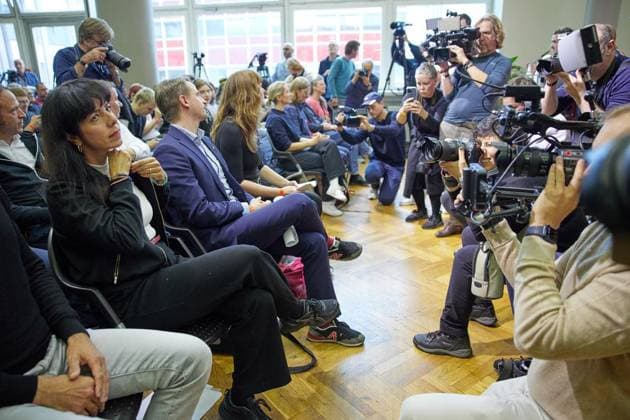 Landesparteitag der Partei Die Linke ** NUR FÜR REDAKTIONELLE ZWECKE ** EDITORIAL USE ONLY **<p>Elif Eralp (Die Linke), Spitzenkandidatin zur Abgeordnetenhauswahl, kommt zum Landesparteitag ihrer Partei. Deutschland Berlin Berlin Copyright: JörgxCarstensen