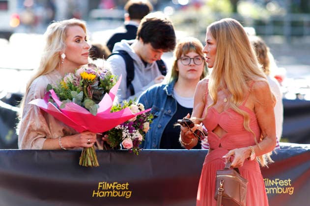 Juliane Golbs und Jenny Elvers bei der Premiere des Kinofilms Hygge auf dem 34. Filmfest Hamburg 2026 im Cinemaxx Dammtor. Hamburg, 25.09.2026