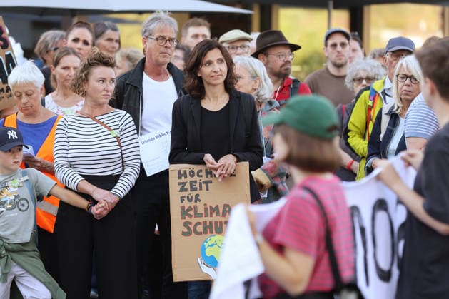 25.09.2026 Baden AG, SCHWEIZ, Klimademo der Gruenen und SP Keine 50 Grad Sommer in Baden Kanton Aargau Unter anderem mit Irene Kaelin und Gabriela Suter