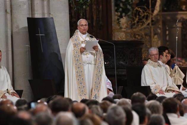 IPA88962520 - France, Paris, Vatican, September 25, 2026: Pope Leo XIV celebrates Vespers with bishops, priests, deacons, consecrated persons, and seminarians at Notre-Dame de Paris Cathedral during his apostolic journey to France. Photo by Alessia Giuliani Catholipressphoto  Copyright: xx xAlessiaxGiuliani Catholicpressphotox IPA88962520
