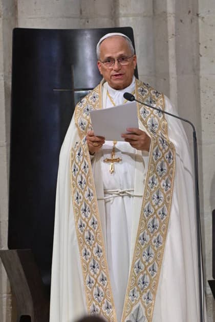 IPA88962514 - France, Paris, Vatican, September 25, 2026: Pope Leo XIV celebrates Vespers with bishops, priests, deacons, consecrated persons, and seminarians at Notre-Dame de Paris Cathedral during his apostolic journey to France. Photo by Alessia Giuliani Catholipressphoto  Copyright: xx xAlessiaxGiuliani Catholicpressphotox IPA88962514