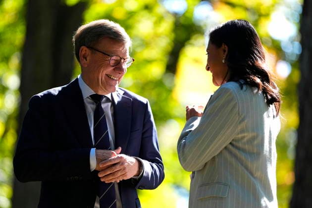 September 25, 2026, Ottawa, On, CANADA: Minister of Foreign Affairs Anita Anand and German Minister of Foreign Affairs Johann David Wadephul speak as they walk on the grounds of Rideau Hall in Ottawa, before participating in a bilateral meeting on Friday, Sept. 25, 2026. Ottawa CANADA  - ZUMAc35_ 20260925_zaf_c35_008 Copyright: xJustinxTangx
