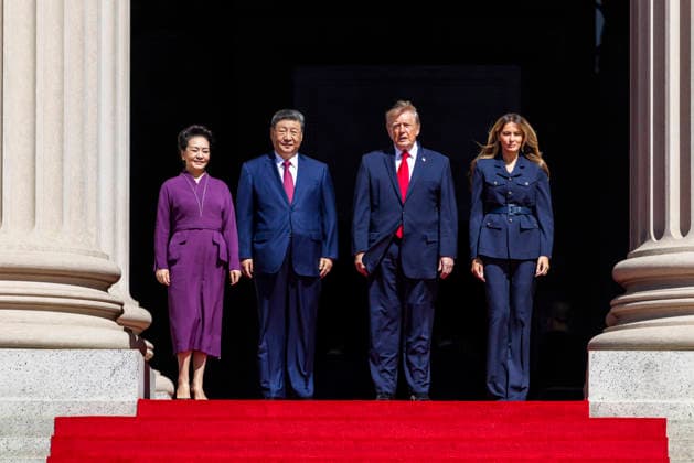 US President Trump and Chinese President Xi visit the National Archives in Washington DC US President Donald Trump (C-R) and First Lady Melania Trump (R) escort Chinese President Xi Jinping (C-L) and First Lady of China Peng Liyuan (L) to the National Archives in Washington, DC, USA, 25 September 2026. President Xi’s three-day state visit is his first to DC in 11 years. WASHINGTON DC United States  Copyright: xPool ABACAx