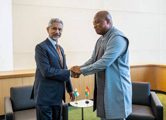RECORD DATE NOT STATED EAM S. Jaishankar meets Ghana FM Sam Okudzeto Ablakwa New York U.S. , Sep 25 (ANI): External Affairs Minister S. Jaishankar meets Ghana Foreign Minister Sam Okudzeto Ablakwa on the sidelines of the 81st United Nations General Assembly (UNGA81), in New York on Thursday. (@DrSJaishankar X ANI Photo) New York United States of America Copyright: xx ANI_20260925026