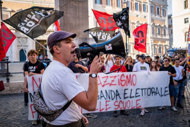 September 25, 2026, Rome, Rm, Italy: Students are taking to the streets to march on Montecitorio - Chamber of Deputies - to protest the new school decree-law issued yesterday by the Meloni government, arguing that the real issues facing schools lie elsewhere. Students call it the Racism Decree because it establishes, among other things, a cap on the number of foreign students per class and bans the wearing of the niqab and burqa during lessons. No to the Racism Decree. Less election campaigning, more funding for schools reads the banner. Rome Italy  - ZUMAg256 20260925_znp_g256_009 Copyright: xMarcoxDixGianvitox