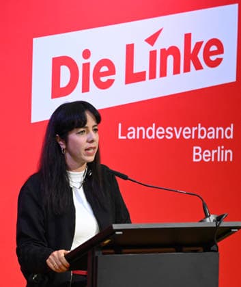 Die Linke Berlin Party Conference in Berlin BERLIN, GERMANY – SEPTEMBER 25: Die Linke (The Left Party) candidate for Berlin Governing Mayor Elif Eralp speaks during the extraordinary session of the 10th State Party Congress of the Die Linke (The Left Party) to assess the election results in Berlin on September 25, 2026. Mayor candidate Elif Eralp also took part in the conference. Volodymyr Sindieiev Anadolu Berlin Germany. Editorial use only. Please get in touch for any other usage.  Copyright: x2026xAnadoluxVolodymyrxSindieievx