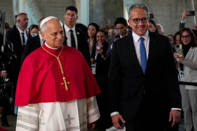 IPA88969306 - France, Paris, Vatican, September 25, 2026: Pope Leo XIV visits UNESCO headquarters during his apostolic journey to France, accompanied by UNESCO Director-General Khaled El-Enany at the organization™s headquarters in Paris. Photo by Alessia Giuliani Catholic Press Photo . Photograph by POOL Catholic Press Photo  Copyright: xPOOL xCatholicxPressxPhotox xPOOL xCatholicxPressxPhotox IPA88969306
