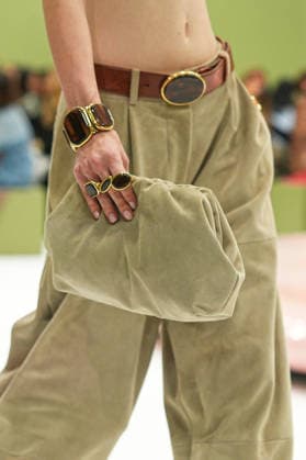 IPA88969731 - Milan, Milan Women™s Fashion Week Spring Summer 2027 - Women™s Fashion, Spring Summer 2027 - Luisa Spagnoli fashion show - runway in the photo: detail of a handbag  Copyright: xRiccardoxGIordanox xRiccardoxGiordano IPAx IPA88969731