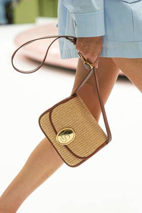 IPA88969871 - Milan, Milan Women™s Fashion Week Spring Summer 2027 - Women™s Fashion, Spring Summer 2027 - Luisa Spagnoli fashion show - runway in the photo: detail of a handbag  Copyright: xRiccardoxGIordanox xRiccardoxGiordano IPAx IPA88969871