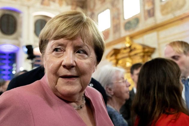 Bundeskanzlerin a. D. Angela Merkel (CDU) bei der Verleihung des Elisabethpreises der Caritas im Goldenen Saal des Augsburger Rathauses. Einzelbild