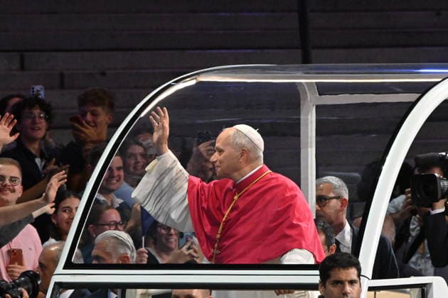 IPA88970706 - France, Paris, Vatican, September 25, 2026 Prayer vigil with young people at the Stade de France in Saint-Denis, led by Pope Leo XIV during his apostolic journey to France. Photo by ALESSIA GIULIANI Catholic Press Photo  Copyright: xALESSIAxGIULIANI xCatholicxPressxPhotox xALESSIAxGIULIANI xCatholicxPressxPhotox IPA88970706