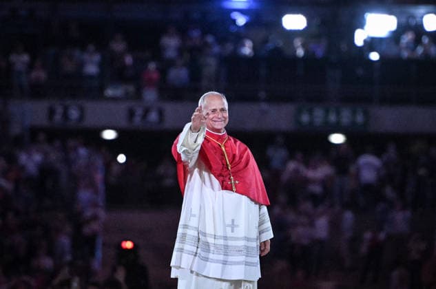 Pope Leon XIV with the crowds at Stade de France in Paris FA Pope Leon XIV cheers and prays with the crowds at the Stade de France in Saint-Denis near Paris, on September 25, 2026. Photo by Firas Abdullah ABACAPRESS.COM Paris Ile-de-France France  Copyright: xAbdullahxFiras ABACAx