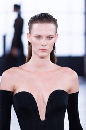 IPA88972926 - Milan, Milan Women™s Fashion Week Spring Summer 2027 - Women™s Fashion, Spring Summer 2027 - Elisabetta Franchi fashion show - fashion show - Pictured: model  Copyright: xCinziaxCamelax xx IPA88972926