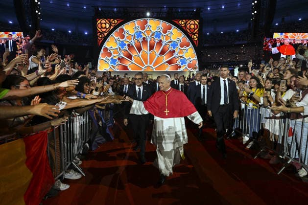 Pope Leo XIV At Prayer Vigil With Young People At The Stade De France - Paris Pope Leo XIV presides at a Prayer Vigil with 80 000 Young People at the Stade de France in Paris, France on September 25, 2026 on the first day of his four-day Apostolic Journey to France. Photo by (EV) Simone Risoluti Vatican Media ABACAPRESS.COM Paris France  Copyright: xABACAx