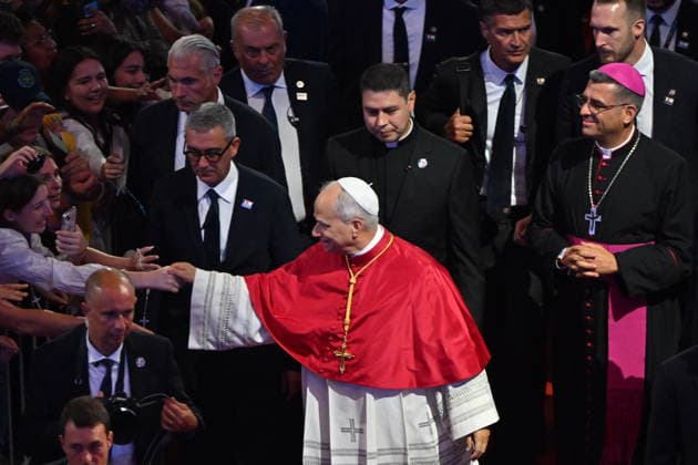 IPA88973306 - France, Paris, Vatican, September 25, 2026: Prayer vigil with young people at the Stade de France in Saint-Denis, led by Pope Leo XIV during his apostolic journey to France. Copyright Alessia Giuliani Catholipressphoto  Copyright: xx xAlessiaxGiuliani Catholipressphotox IPA88973306