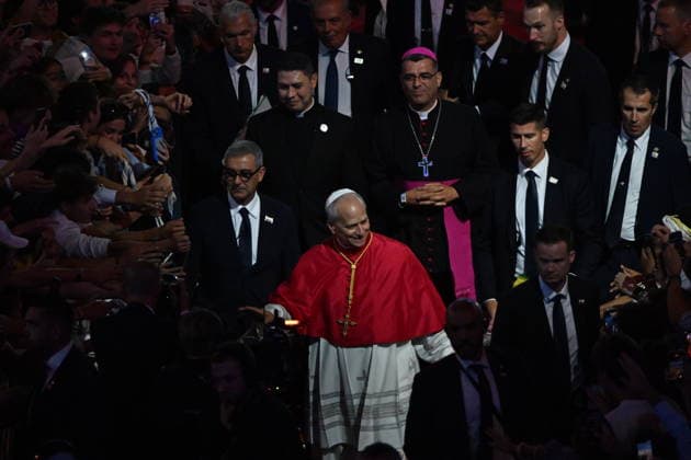 IPA88973309 - France, Paris, Vatican, September 25, 2026: Prayer vigil with young people at the Stade de France in Saint-Denis, led by Pope Leo XIV during his apostolic journey to France. Copyright Alessia Giuliani Catholipressphoto  Copyright: xx xAlessiaxGiuliani Catholipressphotox IPA88973309