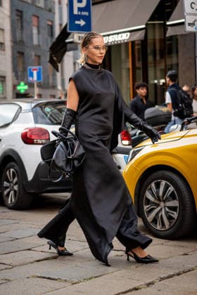 Street Style: Sportmax fashion show during the Milan Fashion Week - Womenswear Spring Summer 2027 in Milan, Italy, on 25 September 2026 Street Style: A guest is seen outside of the Sportmax fashion show during the Milan Fashion Week - Womenswear Spring Summer 2027 in Milan, Italy, on 25 September 2026., Credit:Stefano Costantino TTL Stefano Costantino Avalon Italy, Milan  Copyright: xStefanoxCostantinoxTTLx xStefanoxCostantinox xAvalonx 1138227028