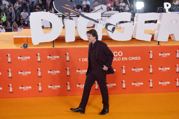 September 25, 2026, Mexico City, Mexico: US actor TOM CRUISE and Mexican filmmaker ALEJANDRO GONZALEZ INARRITU present Digger in Mexico City during an event with media and fans at Parque Toreo. The film, starring CRUISE and directed by INARRITU, marks their first collaboration and brought the cast together with press and audiences. Mexico City Mexico - ZUMAl178 20260925_znp_l178_071 Copyright: xCristianxLeyvax