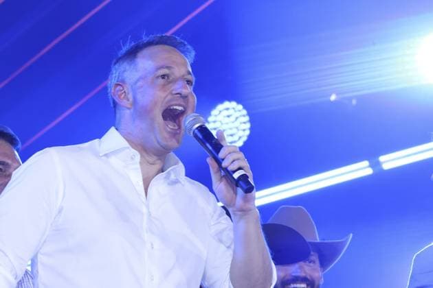 RECORD DATE NOT STATED Flavio Bolsonaro and Tarcisio de Freitas participate in the Jaguariuna rodeo in Sao Paulo. Jaguariuna (SP), 09 25 2026 2026 elections rodeo Presidential candidate Flavio Bolsonaro (PL) and the governor of Sao Paulo, Tarcisio de Freitas (Republicanos), participate in the Jaguariuna Rodeo Festival, this Friday (25), in Jaguariuna, in the interior of Sao Paulo. They are accompanied by the candidates for the Senate for Sao Paulo Andre do Prado (PL) and Guilherme Derrite (PP).(Foto: Leco Viana Thenews2 imago images) Flavio Bolsonaro and Tarcisio de Freitas participate in the Jaguariuna rodeo in Sao Paulo.  Copyright: xLecoxVianax