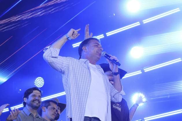 RECORD DATE NOT STATED Flavio Bolsonaro and Tarcisio de Freitas participate in the Jaguariuna rodeo in Sao Paulo. Jaguariuna (SP), 09 25 2026 2026 elections rodeo Presidential candidate Flavio Bolsonaro (PL) and the governor of Sao Paulo, Tarcisio de Freitas (Republicanos), participate in the Jaguariuna Rodeo Festival, this Friday (25), in Jaguariuna, in the interior of Sao Paulo. They are accompanied by the candidates for the Senate for Sao Paulo Andre do Prado (PL) and Guilherme Derrite (PP).(Foto: Leco Viana Thenews2 imago images) Flavio Bolsonaro and Tarcisio de Freitas participate in the Jaguariuna rodeo in Sao Paulo.  Copyright: xLecoxVianax