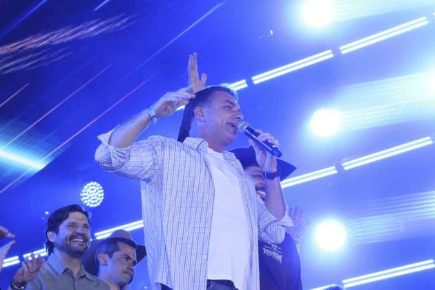 RECORD DATE NOT STATED Flavio Bolsonaro and Tarcisio de Freitas participate in the Jaguariuna rodeo in Sao Paulo. Jaguariuna (SP), 09 25 2026 2026 elections rodeo Presidential candidate Flavio Bolsonaro (PL) and the governor of Sao Paulo, Tarcisio de Freitas (Republicanos), participate in the Jaguariuna Rodeo Festival, this Friday (25), in Jaguariuna, in the interior of Sao Paulo. They are accompanied by the candidates for the Senate for Sao Paulo Andre do Prado (PL) and Guilherme Derrite (PP).(Foto: Leco Viana Thenews2 imago images) Flavio Bolsonaro and Tarcisio de Freitas participate in the Jaguariuna rodeo in Sao Paulo.  Copyright: xLecoxVianax