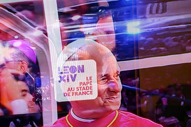 Paris, Friday, September 25, 2026 Prayer Vigil with Young People and Pope Leo XIV at the Stade de France in Paris, Friday, September 25, 2026 The Pope in France: Prayer Vigil with Young People at the Stade de France 459926 2026 09 25 Prevost, Robert Francis Pope Leon XIV  Copyright: xBarbaraxNeymanx xStarfacex STAR_459926_002