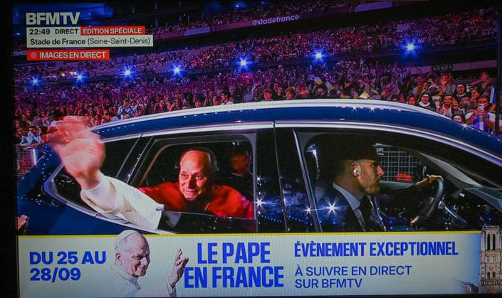 Paris, Friday, September 25, 2026 Prayer Vigil with Young People and Pope Leo XIV at the Stade de France in Paris, Friday, September 25, 2026 The Pope in France: Prayer Vigil with Young People at the Stade de France 459926 2026 09 25 Prevost, Robert Francis Pope Leon XIV  Copyright: xBarbaraxNeymanx xStarfacex STAR_459926_041