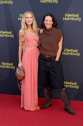 Jenny Elvers und Catrin Striebeck bei der Premiere des Kinofilms Hygge auf dem 34. Filmfest Hamburg 2026 im Cinemaxx Dammtor. Hamburg, 25.09.2026