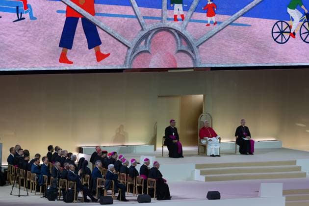 PRAYER VIGIL AT THE STADE DE FRANCE PHOTOPQR OUEST FRANCE Stéphane Geufroi Paris September 25, 2026 Léon XIV begins aa historic four-day visit to France—an event for which one million people are expected. The prayer vigil at the Stade de France: Léon XIV was welcomed amid an electric atmosphere on Friday, September 25, shortly before 9 p.m. at the Stade de France in Saint-Denis, near Paris. Greeted like a rock star, the American pope arrived in the popemobile and was cheered by some 80,000 young people who had been waiting for him for several hours to the sound of pop, worship, and gospel music, during an evening intended to highlight the resurgence of religious devotion among young Catholics in France. Leo XIV was welcomed in a high-energ  Copyright: xPHOTOPQR OUESTxFRANCE MAXPPPxStéphanexGeufroix 20260926OFR0099 20260926OFR0099