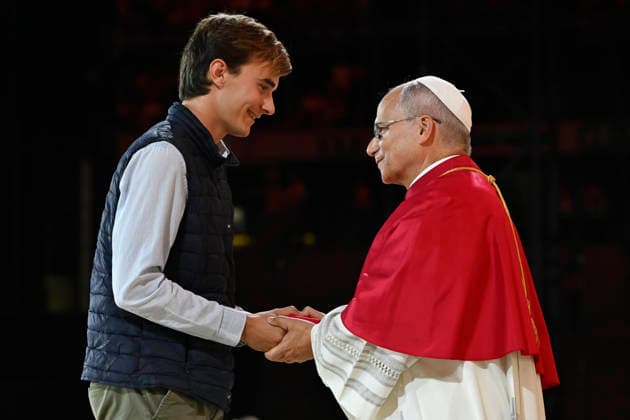 POPE LEO XIV - YOUTH VIGIL - STADE DE FRANCE - PARIS France, Paris, Vatican, 2026 9 25 Prayer vigil with young people at Stade de France in Saint-Denis led by Pope Leo XIV during his apostolic journey to France. EDITORIAL USE ONLY - NO BOOKS Copyright: xVATICANxMEDIA xCatholicxPressxPhotox