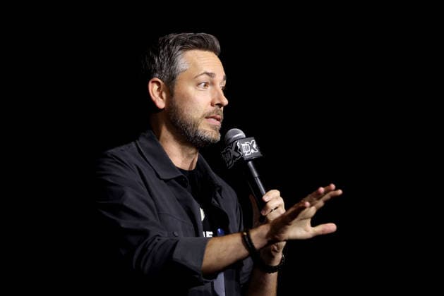 September 25, 2026, Salt Lake City, Utah, USA: Actor ZACHARY LEVI speaks at the 2026 FanX Salt Lake City at the Salt Palace Convention Center. Salt Lake City USA - ZUMAg247 20260925_znp_g247_095 Copyright: xGagexSkidmorex