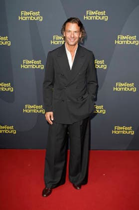 Stephan Luca bei der Premiere der ARD-Serie Friesenjunkies auf dem 34. Filmfest Hamburg 2026 im Cinemaxx Dammtor. Hamburg, 25.09.2026