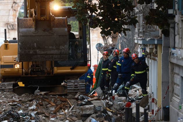 5 missing after explosion collapses building in historic heart of Athens ATHENS, GREECE - SEPTEMBER 26: Rescuers search for survivors after a blast in the Plaka district of Athens, Greece, on September 26, 2026. Costas Baltas Anadolu Athens Greece. Editorial use only. Please get in touch for any other usage.  Copyright: x2026xAnadoluxCostasxBaltasx