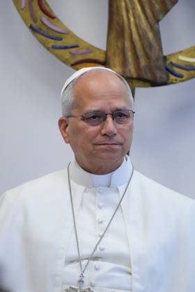 POPE LEO XIV VISITS MAISON BAKHITA SOCIAL INTEGRATION CENTER - PARIS France, Paris, Vatican, 2026 9 26 Pope Leo XIV visits Maison Bakhita Center for Accompaniment and Social Integration, dedicated to welcoming and supporting migrants, during his apostolic journey to France. EDITORIAL USE ONLY - NO BOOKS Copyright: xPOOL xCatholicxPressxPhotox