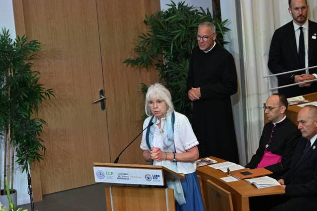 POPE LEO XIV MEETS SYNODAL ASSEMBLY, CATECHUMENS AND NEOPHYTES IN PARIS France, Paris, Vatican, 2026 9 26 Pope Leo XIV meets with members of the Provincial Synodal Assembly, Catechumens and Neophytes at the Catholic Institute of Paris during his apostolic journey to France. EDITORIAL USE ONLY - NO BOOKS Copyright: xALESSIAxGIULIANI xCatholicxPressxPhotox