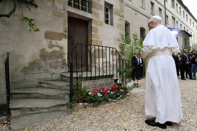POPE LEO XIV MEETS SYNODAL ASSEMBLY, CATECHUMENS AND NEOPHYTES IN PARIS France, Paris, Vatican, 2026 9 26 Pope Leo XIV meets with members of the Provincial Synodal Assembly, Catechumens and Neophytes at the Catholic Institute of Paris during his apostolic journey to France. EDITORIAL USE ONLY - NO BOOKS Copyright: xVATICANxMEDIA xCatholicxPressxPhotox
