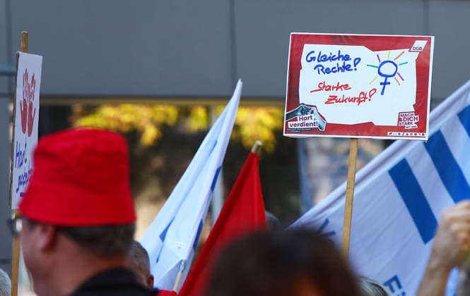 September 26, 2026, Nuremberg, Bayern, Germany: Demonstration against the labor reform in Nuremberg , Bayern , Germany . September 26th, 2026 Nuremberg Germany - ZUMAe140 20260926_zip_e140_019 Copyright: xDavidexEliasx