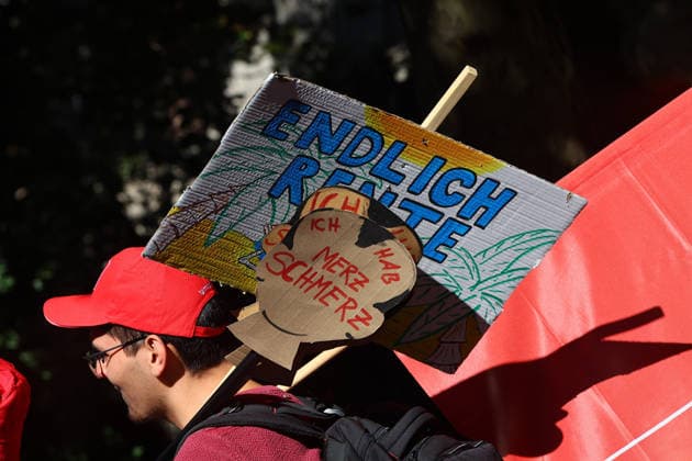 September 26, 2026, Nuremberg, Bayern, Germany: Demonstration against the labor reform in Nuremberg , Bayern , Germany . September 26th, 2026 Nuremberg Germany - ZUMAe140 20260926_zip_e140_024 Copyright: xDavidexEliasx