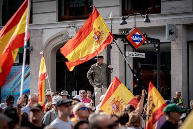 Protest in central Madrid against Prime Minister Pedro Sanchez MADRID, SPAIN - SEPTEMBER 26: Thousands of people march through central Madrid calling for the resignation of Spanish Prime Minister Pedro Sanchez and demanding an early general election, while protesting the government’s handling of the ongoing migration crisis in Ceuta, Spain, on September 26, 2026. Diego Radames Anadolu Madrid Spain. Editorial use only. Please get in touch for any other usage.  Copyright: x2026xAnadoluxDiegoxRadamesx