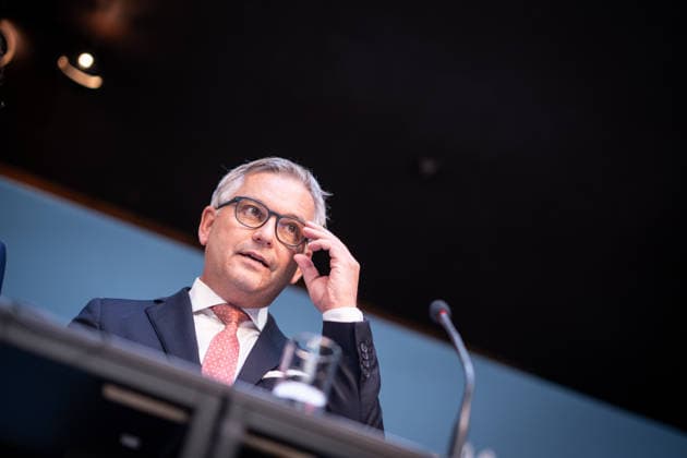 Magnus Brunner, EU-Kommissar für Inneres und Migration, ÖVP, früherer Bundesminister der Finanzen in Österreich;2. Munich Migration Meeting Treffen der Europäischen Minister zur Umsetzung der Migrationswende, München Bayern Deutschland Hotel Bayerischer Hof