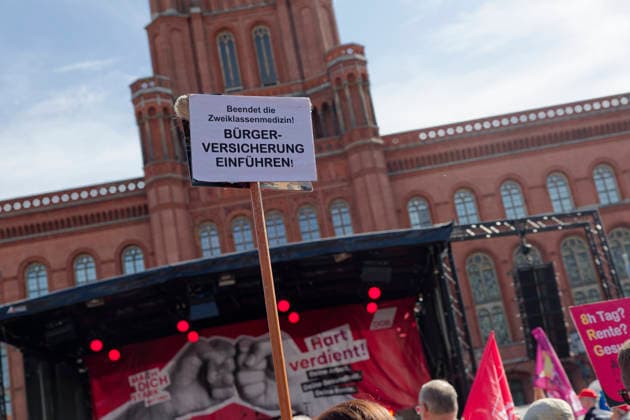 DGB-Demo gegen Sozialstaatsabbau 2026-09-26 Deutschland, Berlin Demonstration und Kundgebung vor dem Roten Rathaus im Rahmen des DGB-Aktionstages gegen Sozialstaatsabbau und Aufrüstung.