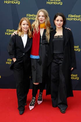 Karoline Schuch, Lilith Stangenberg und Almila Bagriacik bei der Premiere des ARD-Krimis Tatort - Unter Freunden auf dem 34. Filmfest Hamburg 2026 im Cinemaxx Dammtor. Hamburg, 26.09.2026