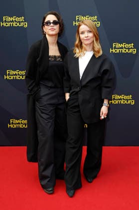 Almila Bagriacik und Karoline Schuch bei der Premiere des ARD-Krimis Tatort - Unter Freunden auf dem 34. Filmfest Hamburg 2026 im Cinemaxx Dammtor. Hamburg, 26.09.2026