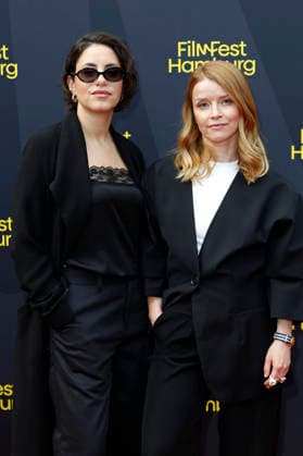 Almila Bagriacik und Karoline Schuch bei der Premiere des ARD-Krimis Tatort - Unter Freunden auf dem 34. Filmfest Hamburg 2026 im Cinemaxx Dammtor. Hamburg, 26.09.2026