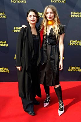 Almila Bagriacik und Lilith Stangenberg bei der Premiere des ARD-Krimis Tatort - Unter Freunden auf dem 34. Filmfest Hamburg 2026 im Cinemaxx Dammtor. Hamburg, 26.09.2026